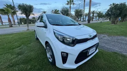 Usata Kia Picanto Active 67 CV (49 kW) 2019 Utilitaria