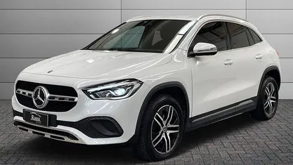 Usata Mercedes GLA200 163 CV (119 kW) 2022 Bianco SUV