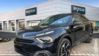 Nero Usata 2023 Citroën C4 PureTech Tre volumi | 27.900 €