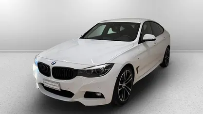 Usata BMW 320 Gran Turismo M Sport 190 CV (139 kW) 2020 Alpin white pastello Berlina
