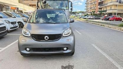 Usado Smart ForTwo Coupé Prime 90 CV (66 kW) 2019 Gris Coupe