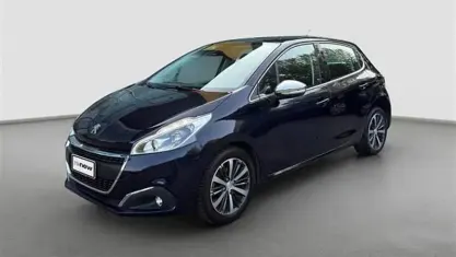 Usata Peugeot 208 Allure 82 CV (60 kW) 2018 Blu scuro Utilitaria