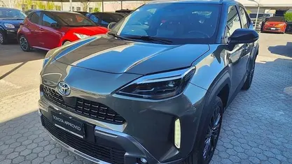 Begagnad Toyota Yaris Cross 116 HK (85 kW) 2022 Brun SUV