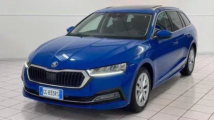 Usata Skoda Octavia 130 CV (95 kW) 2021 Blu Station wagon