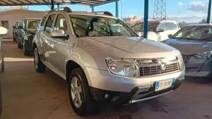 Argento Usata 2013 Dacia Duster Station wagon | 5300 € (Buon prezzo)