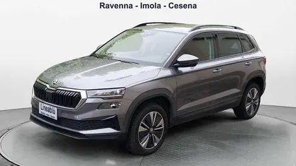 Grigio Usata 2024 Skoda Karoq Executive SUV | 25.200 € (Buon prezzo)