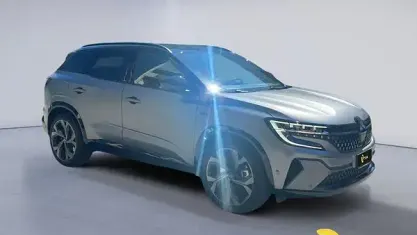 Usata Renault Austral Iconic Esprit Alpine 199 CV (146 kW) 2023 Grigio SUV
