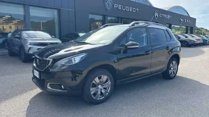 Usata Peugeot 2008 Active 82 CV (60 kW) 2018 Nero SUV