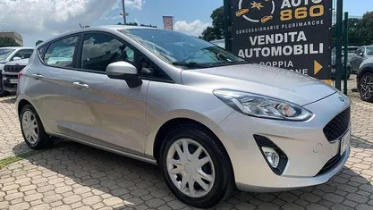 Usata Ford Fiesta 69 CV (50 kW) 2019 Argento Utilitaria