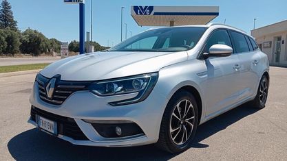 Usata Renault Mégane GrandTour Intens 110 CV (80 kW) 2018 Argento Station wagon