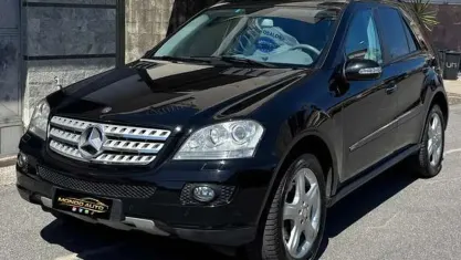 Begagnad Mercedes ML320 224 HK (164 kW) 2008 Svart SUV