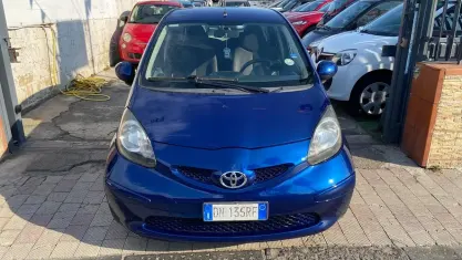 Usata Toyota Aygo Sol 68 CV (50 kW) 2008 Blu Utilitaria