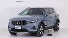 Grigio Usata 2023 Volvo XC40 Core SUV | 31.900 € (Buon prezzo)