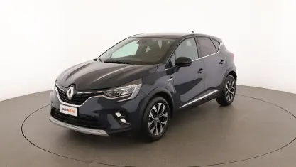 Usata Renault Captur Techno 143 CV (105 kW) 2023 Grigio SUV