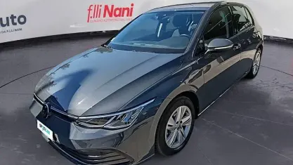 Usata VW Golf VIII Life 116 CV (85 kW) 2021 Grigio Berlina