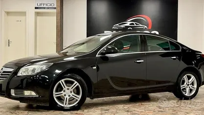 Usata Opel Insignia Cosmo 160 CV (117 kW) 2010 Nero Berlina