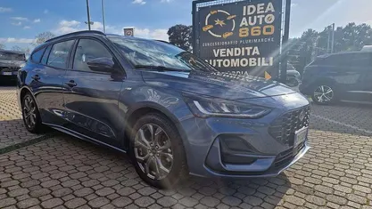 Gebraucht Ford Focus ST-Line 125 PS (91 kW) 2023 Blau Kombi