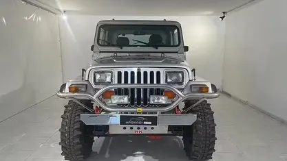 Usata Jeep Wrangler Laredo 103 CV (75 kW) 1989 SUV