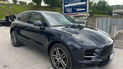 Usata Porsche Macan 245 CV (180 kW) 2019 Blu SUV