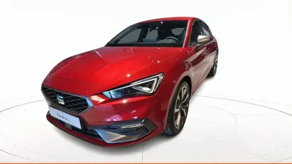 Usata Seat Leon FR 150 CV (110 kW) 2025 Rosso pastello Berlina