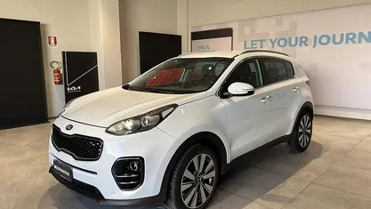 Bianco Usata 2017 Kia Sportage Style SUV | 15.900 € (Buon prezzo)
