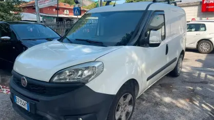 Usata Fiat Doblò 90 CV (66 kW) 2015 Bianco Monovolume