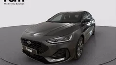 Magnetic grey Usata 2022 Ford Focus ST-Line Tre volumi | 19.780 € (Buon prezzo)