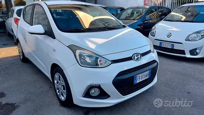Bianco Usata 2015 Hyundai i10 Edition Due volumi | 5800 € (Buon prezzo)