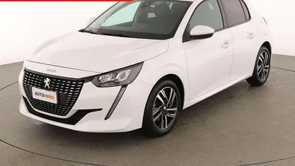 Usata Peugeot 208 Allure 101 CV (74 kW) 2021 Bianco Utilitaria