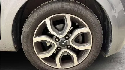 Grigio Usata 2023 Kia Picanto Urban Due volumi | 12.900 € (Buon prezzo)