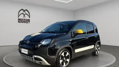 Usata Fiat Panda Cross Cross 70 CV (51 kW) 2025 Nero cinema Utilitaria