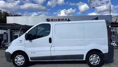 Usata Renault Trafic 145 CV (106 kW) 2010 Bianco Monovolume