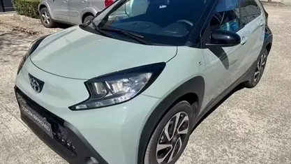 Begagnad Toyota Aygo X Trend 72 HK (52 kW) 2025 Grön SUV