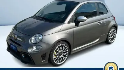 Usata Abarth 595C Turismo 165 CV (121 kW) 2020 Grigio metallizzato Cabrio