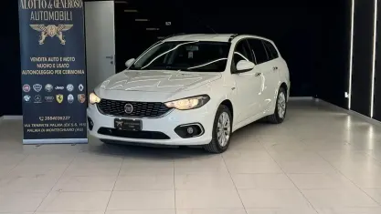 Usata Fiat Tipo Lounge 120 CV (88 kW) 2017 Bianco Station wagon