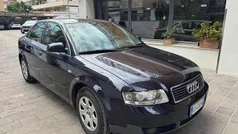 Blu Usata 2002 Audi A4 Tre volumi | 1950 € (Buon prezzo)