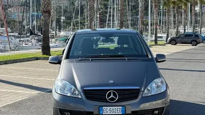 Usata Mercedes A160 82 CV (60 kW) 2011 Grigio Utilitaria