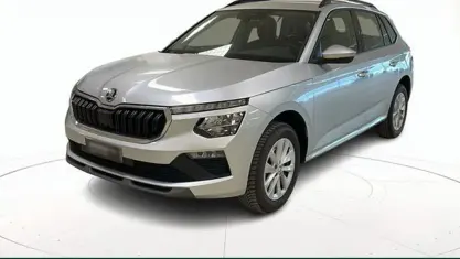 Usata Skoda Kamiq Selection 95 CV (69 kW) 2024 Grigio pastello SUV