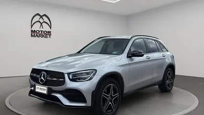 Usata Mercedes GLC300e Premium 258 CV (189 kW) 2020 Argento SUV