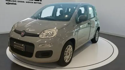 Usado Fiat Panda Easy 69 CV (50 kW) 2017 Gris Utilitario