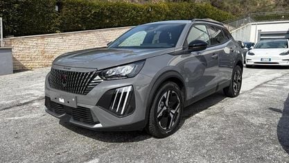 Begagnad Peugeot 2008 Allure 102 HK (75 kW) 2025 Grå SUV