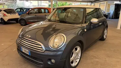 Usata Mini Cooper 122 CV (89 kW) 2010 Bluazzurro Utilitaria