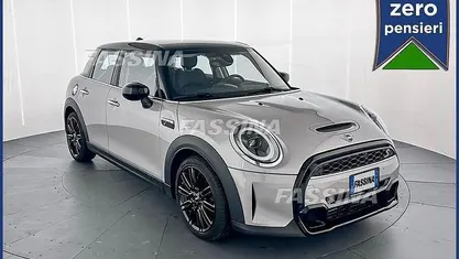 Nero/avorio Usata 2022 Mini Cooper S Classic Utilitaria | 24.800 € (Ottimo prezzo)
