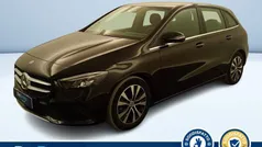 Nero pastello Usata 2021 Mercedes B180 Business Monovolume | 22.900 € (Ottimo prezzo)