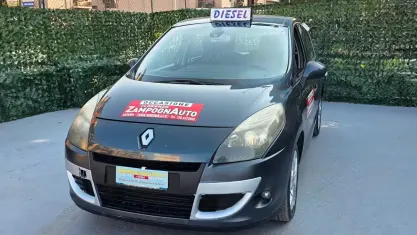 Usata Renault Scénic III 110 CV (80 kW) 2010 Grigio Monovolume