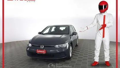 Usata VW Golf VIII Life 116 CV (85 kW) 2021 Dolphin grey Berlina