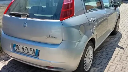 Usata Fiat Grande Punto Dynamic 65 CV (47 kW) 2008 Argento Utilitaria