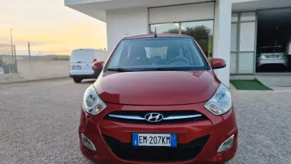 Usata Hyundai i10 85 CV (62 kW) 2013 Rosso Utilitaria
