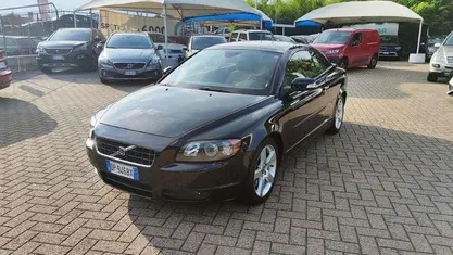 Usata Volvo C70 Momentum 136 CV (100 kW) 2008 Blu Cabrio