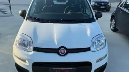 Usata Fiat Panda Lounge 69 CV (50 kW) 2013 Bianco Utilitaria